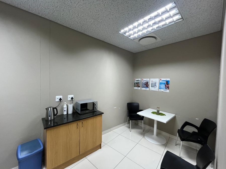 To Let commercial Property for Rent in Beacon Bay North Eastern Cape